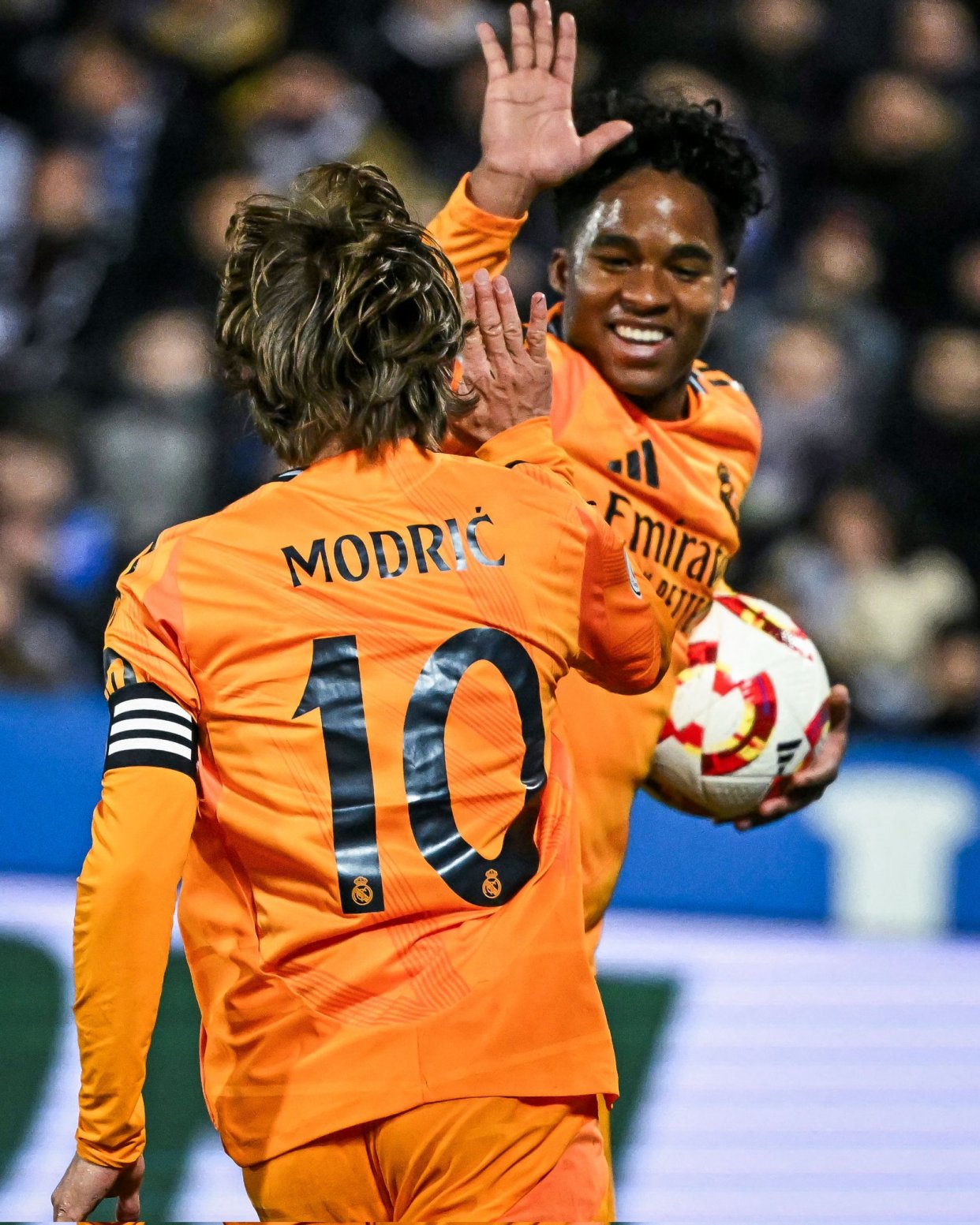 九游官网 姆巴佩连续七场比赛得分超过险胜，加拿大队不断突破！